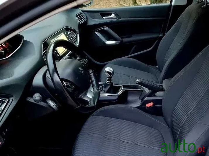 2016' Peugeot 308 Sw photo #6