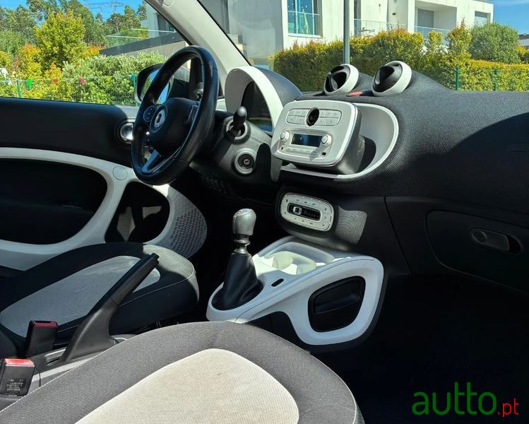 2015' Smart Fortwo 0.9 Passion 90 photo #4