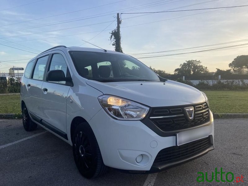 2020' Dacia Lodgy Tce 100 Gpf Start photo #2