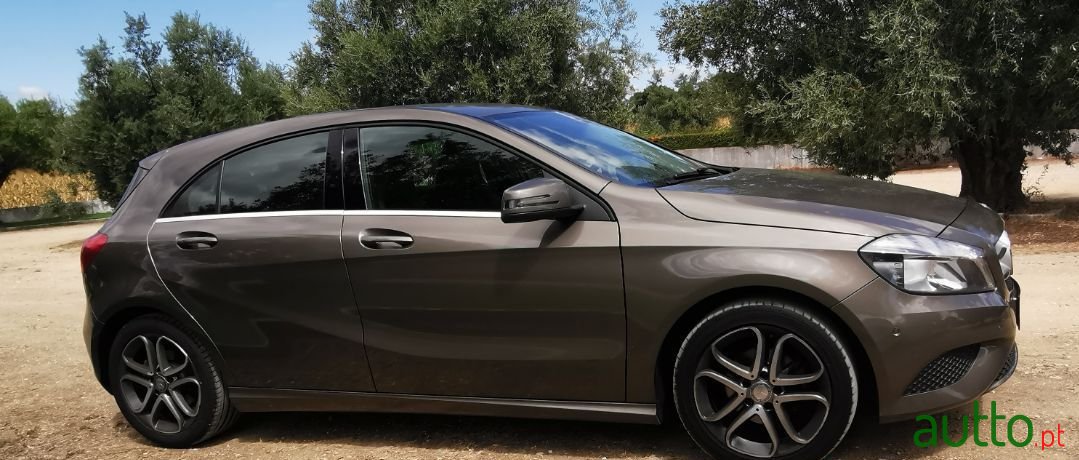 2014' Mercedes-Benz A-160 photo #3