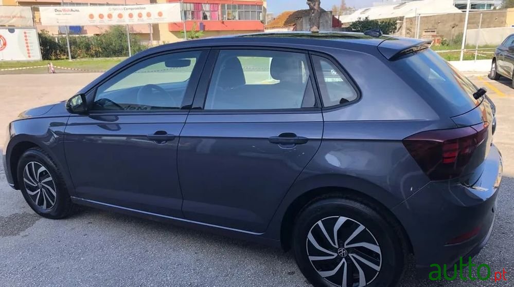 2023' Volkswagen Polo 1.0 Tsi Life photo #5