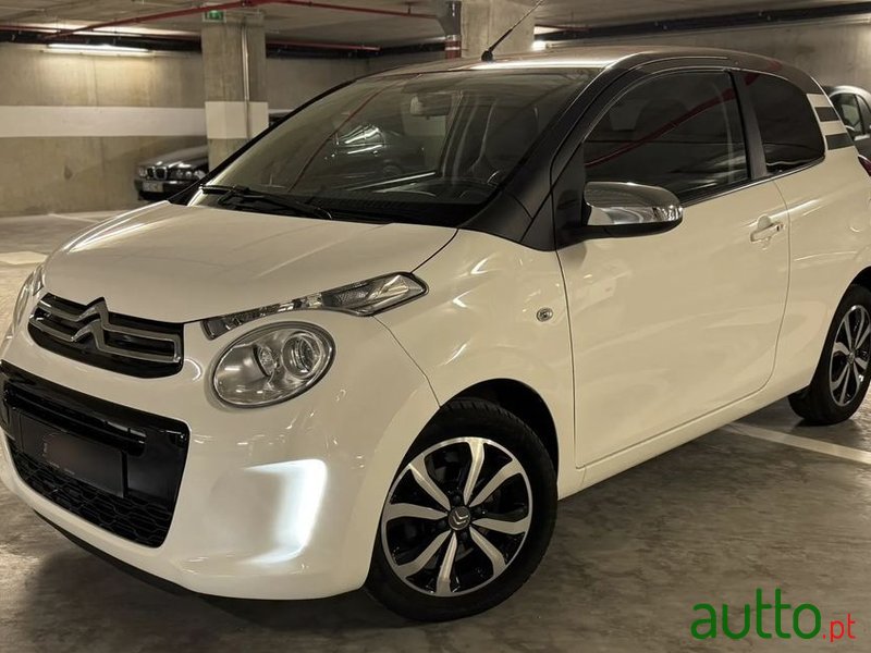 2014' Citroen C1 1.2 Vti Shine photo #1