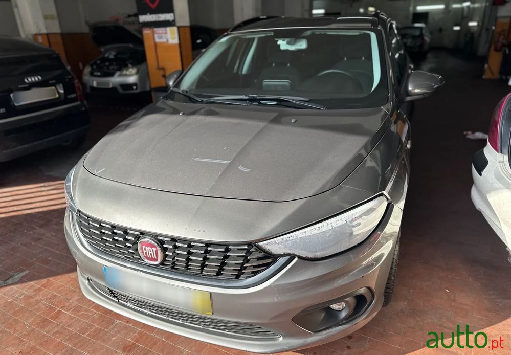 2019' Fiat Tipo Station Wagon photo #3