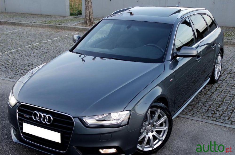 2013' Audi A4 Avant photo #1