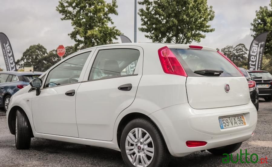 2018' Fiat Punto photo #3