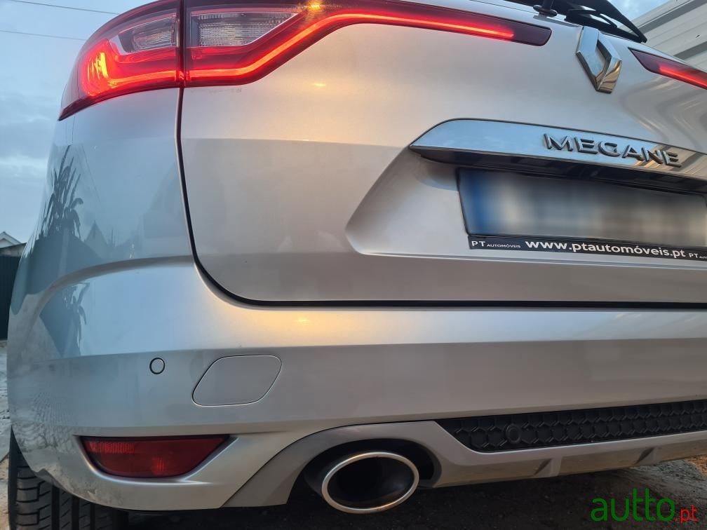 2016' Renault Megane Sport Tourer photo #6