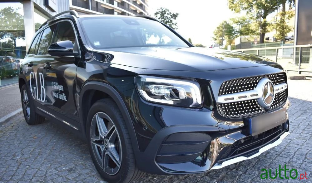 2020' Mercedes-Benz GLB 180 photo #1