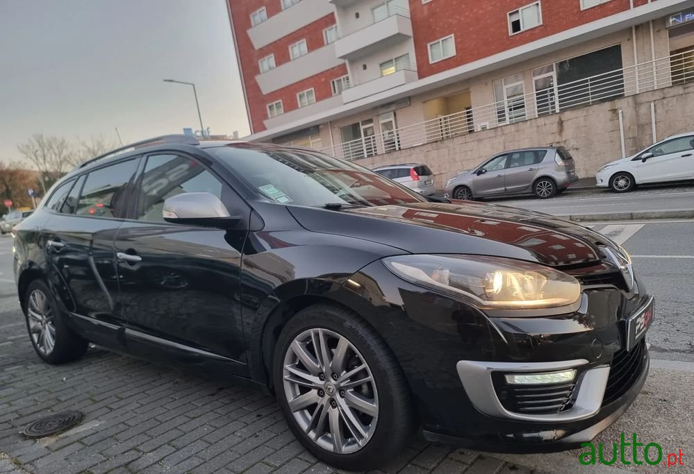 2015' Renault Megane Sport Tourer photo #6