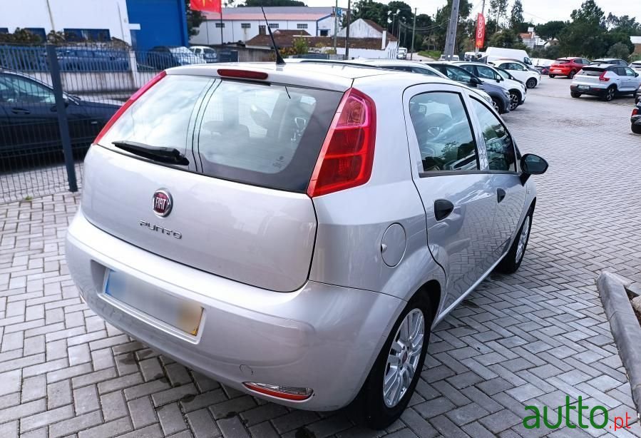 2017' Fiat Punto 1.3 M-Jet Easy S&S photo #3