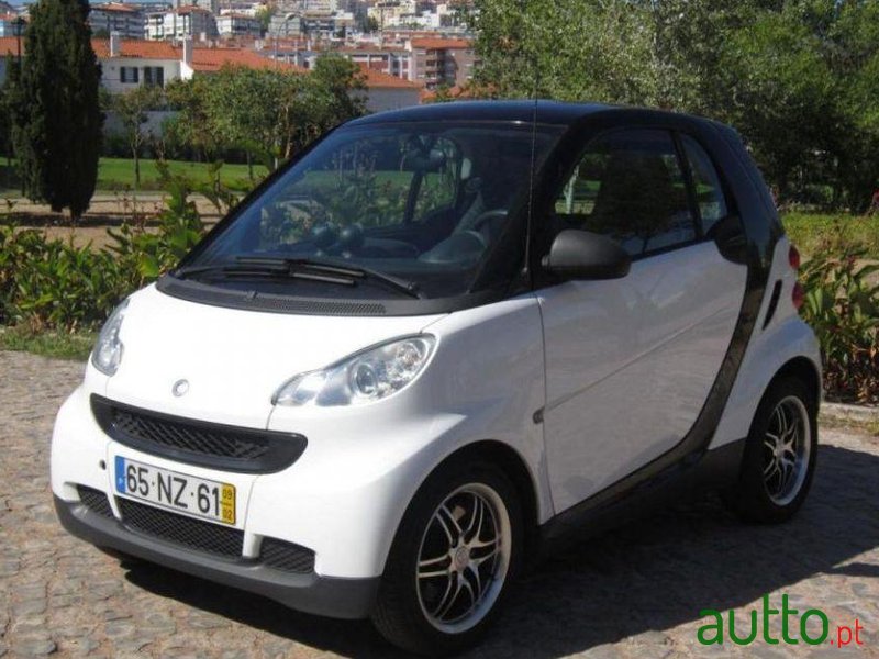 2009' Smart Fortwo photo #1