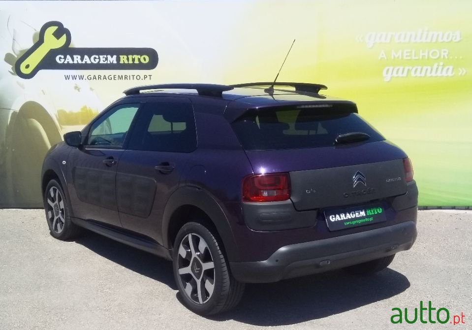2014' Citroen C4 Cactus photo #3