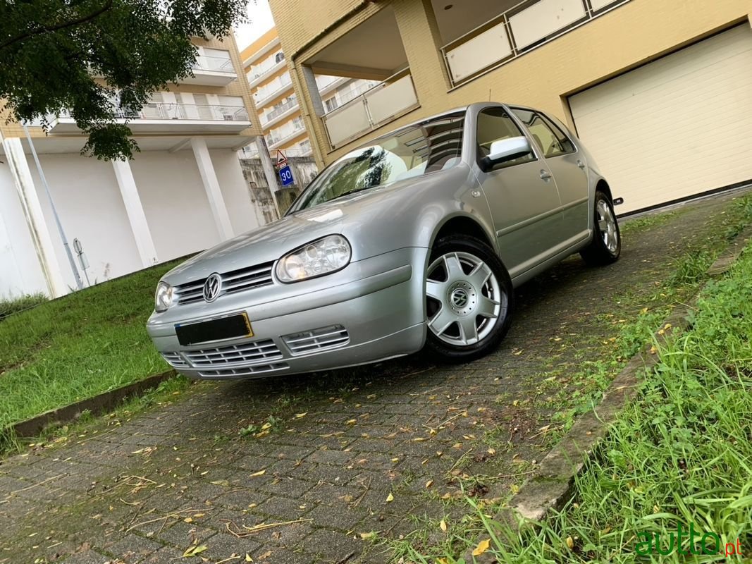 2000' Volkswagen Golf photo #2