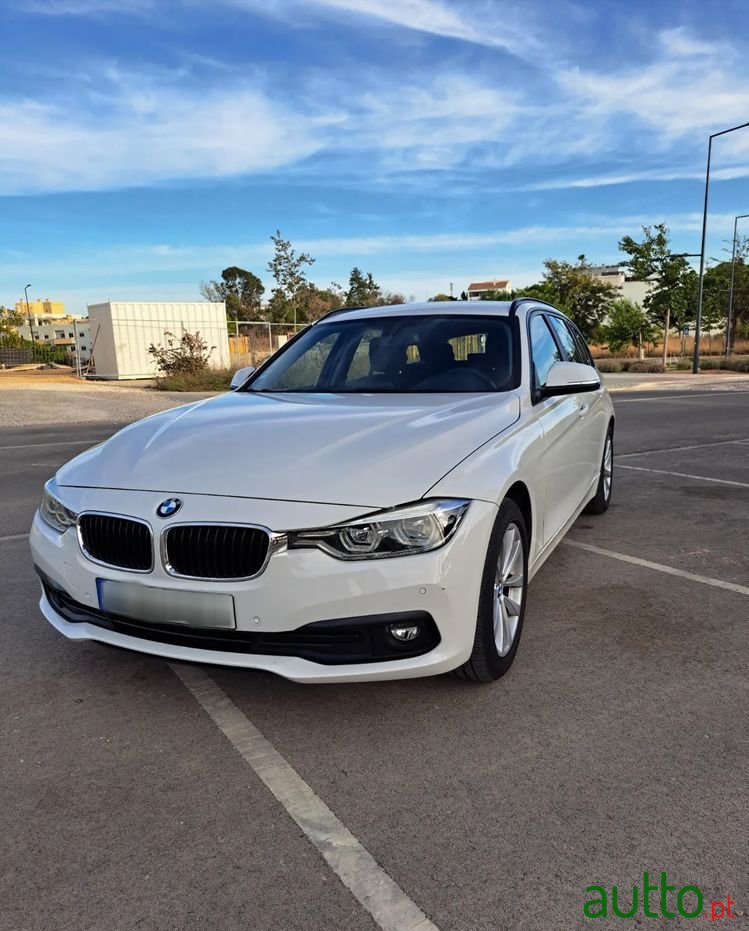 2019' BMW Série 3 D Touring Auto photo #3