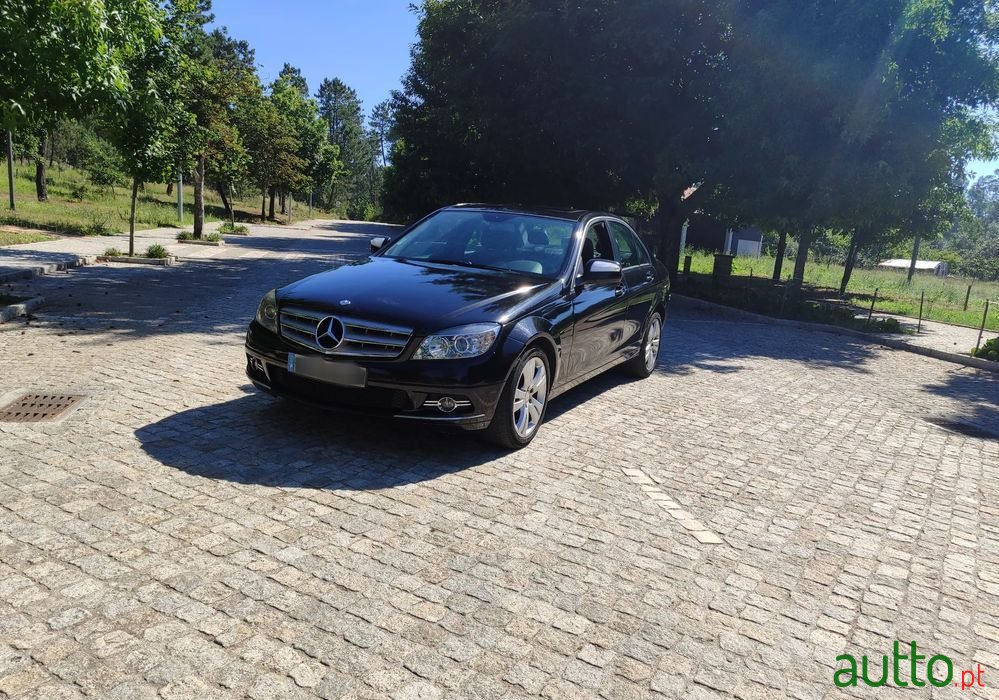 2009' Mercedes-Benz C 220 photo #2