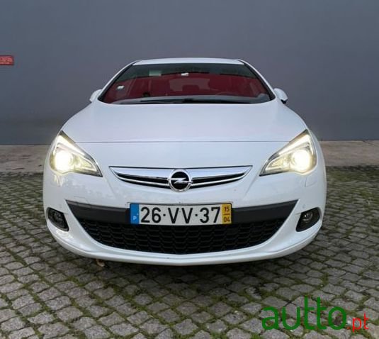 2015' Opel Astra Gtc Opc photo #2