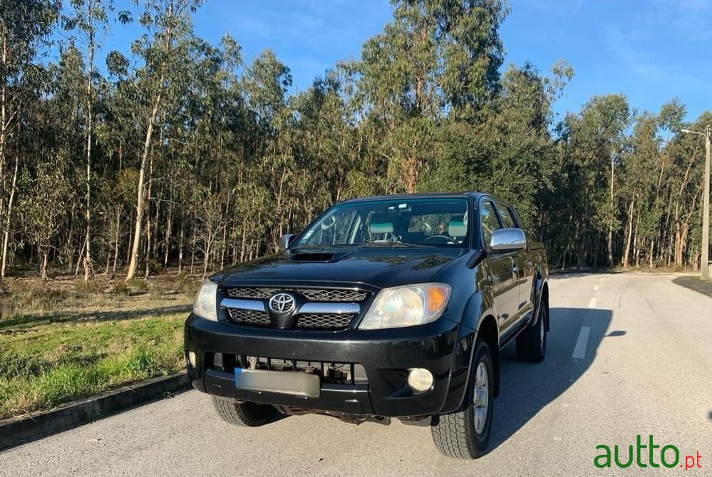 2008' Toyota Hilux photo #2