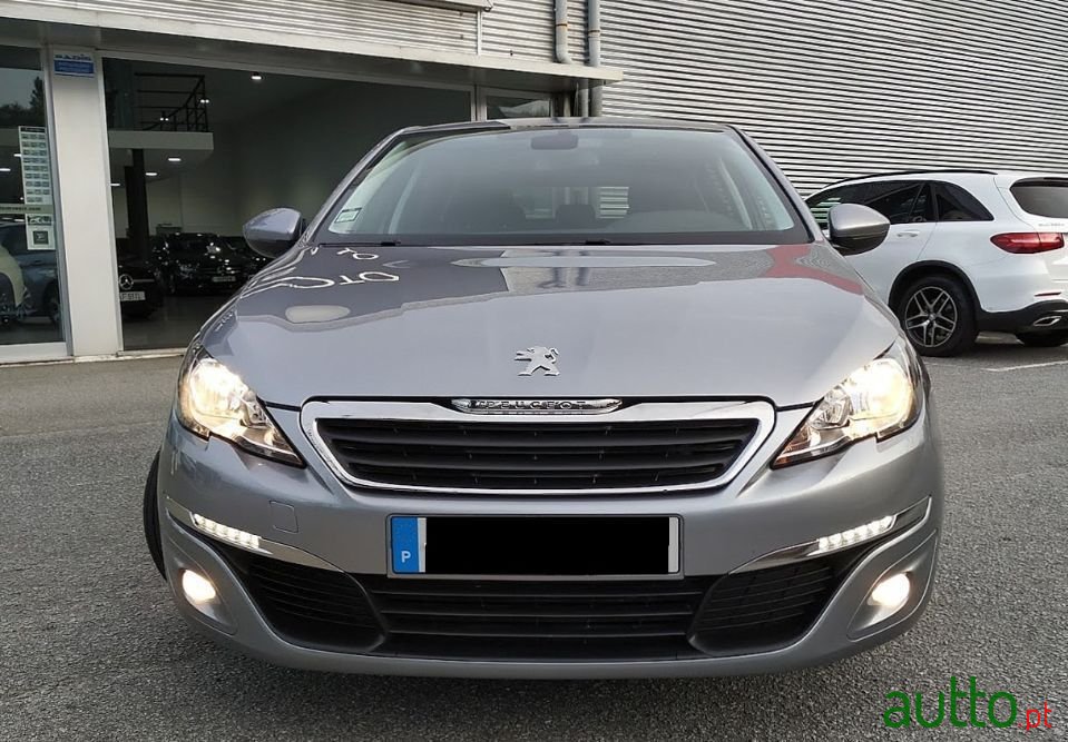 2017' Peugeot 308 photo #2