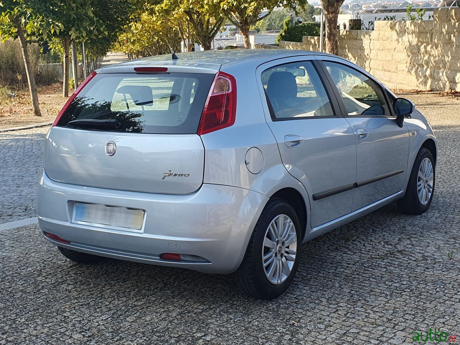 2009' Fiat Grande Punto photo #2