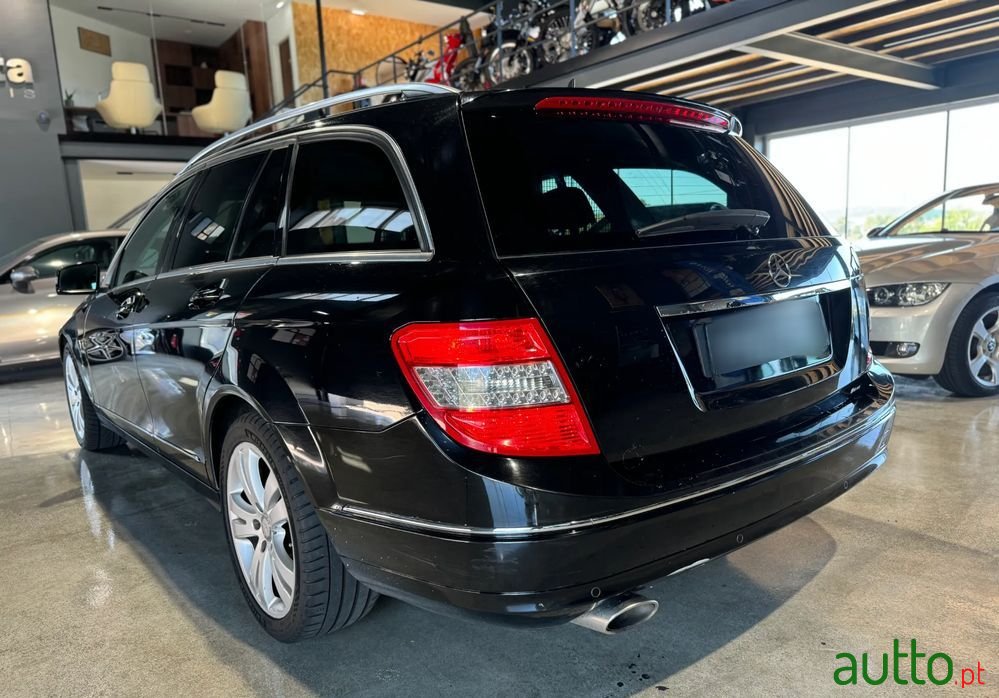 2010' Mercedes-Benz C 250 photo #5