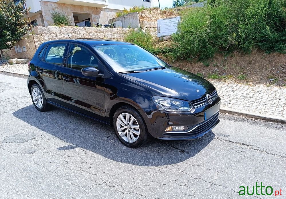 2017' Volkswagen Polo photo #6