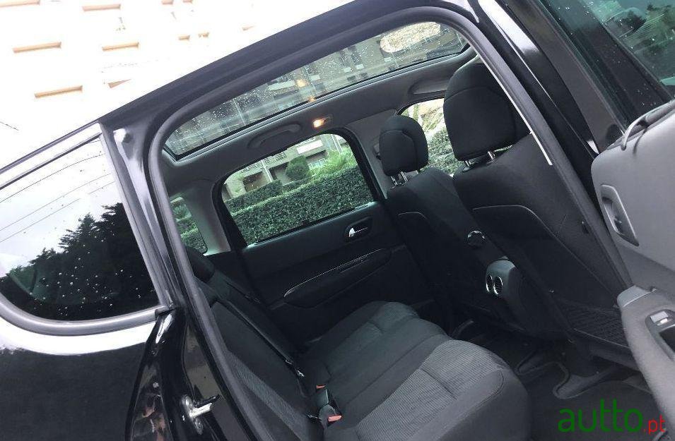 2010' Peugeot 3008 photo #4