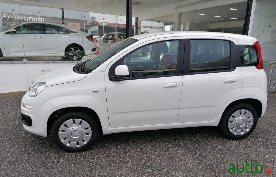 2019' Fiat Panda photo #2