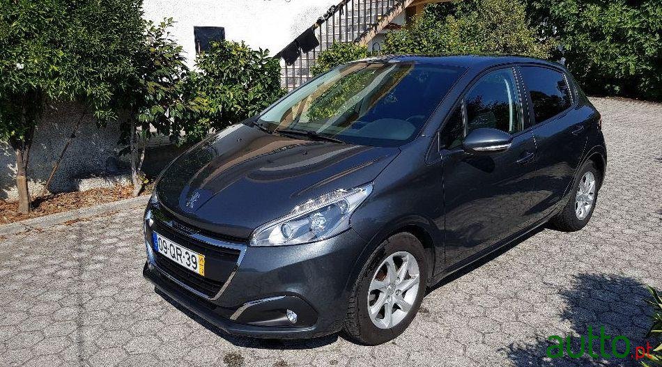 2015' Peugeot 208 photo #1