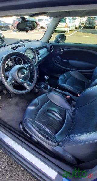 2012' MINI Cooper photo #2