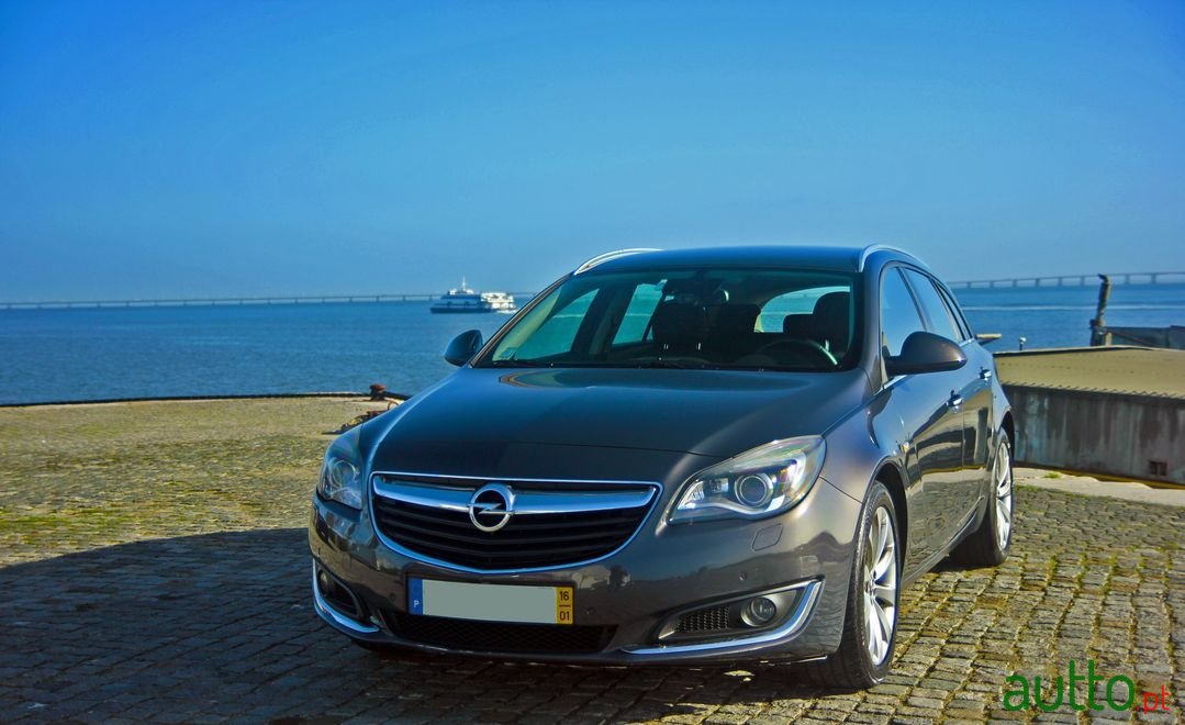 2016' Opel Insignia Sports Tourer photo #3