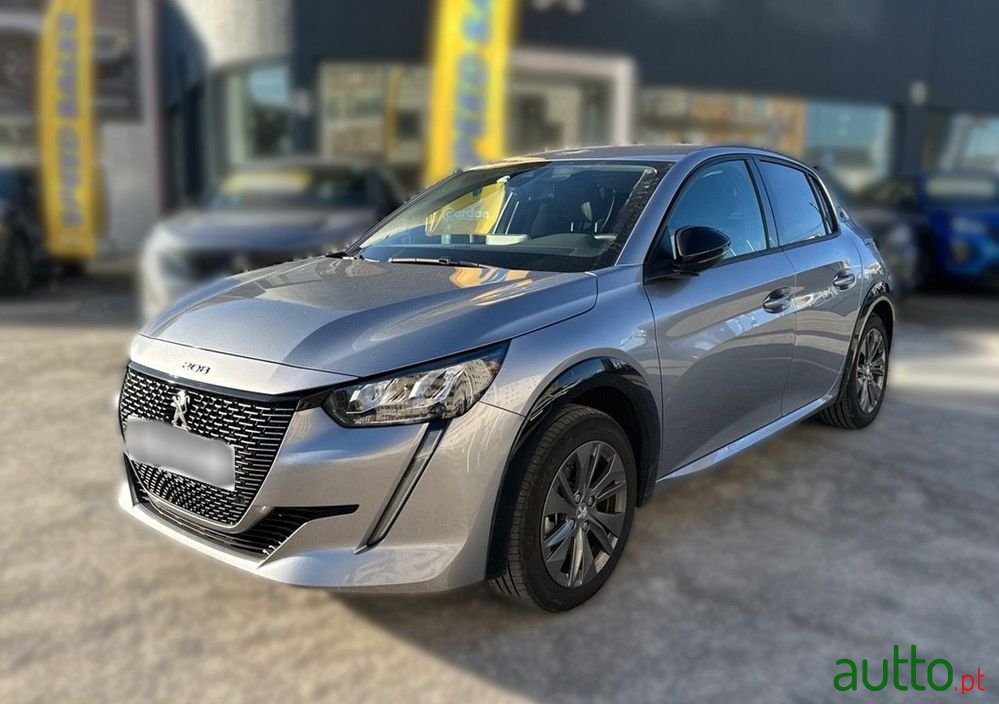 2023' Peugeot e-208 Allure photo #1