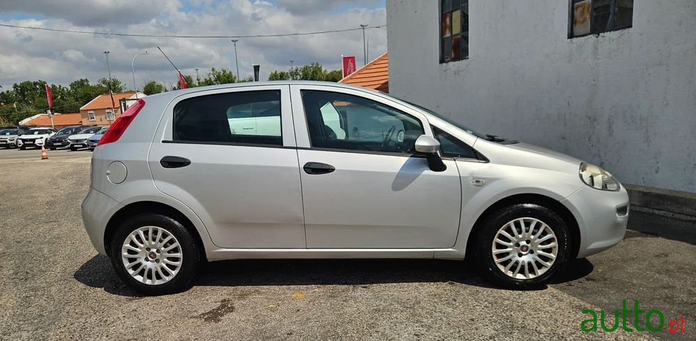 2016' Fiat Punto 1.2 Lounge S&S photo #4