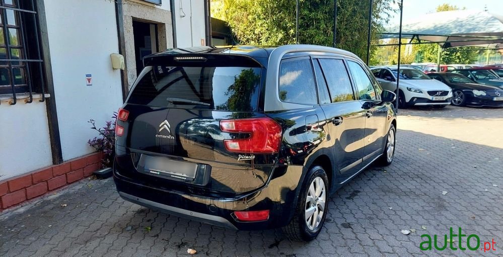 2015' Citroen C4 Grand Picasso photo #3