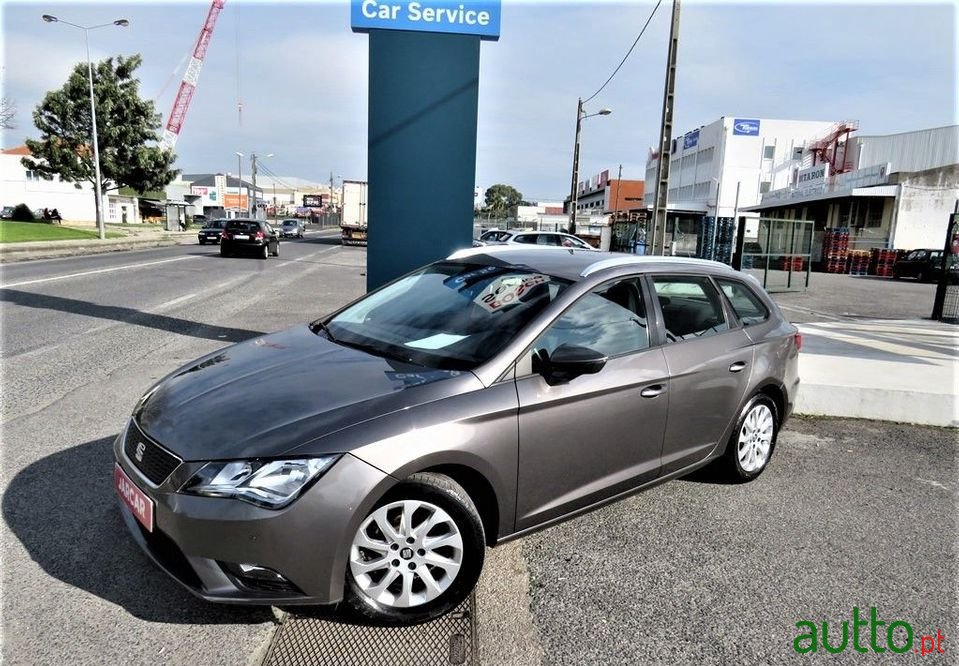 2016' SEAT Leon-St photo #2