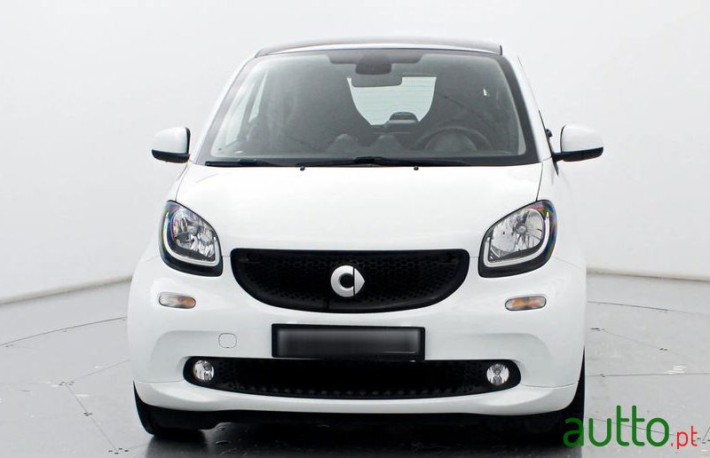 2019' Smart Fortwo photo #5