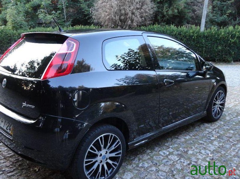 2008' Fiat Grande Punto Sport photo #2