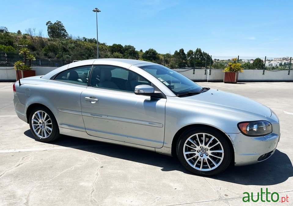 2009' Volvo C70 photo #5