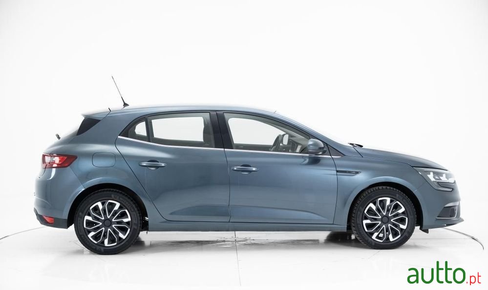 2019' Renault Megane photo #2