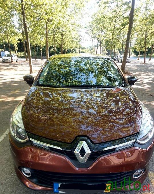 2015' Renault Clio photo #3