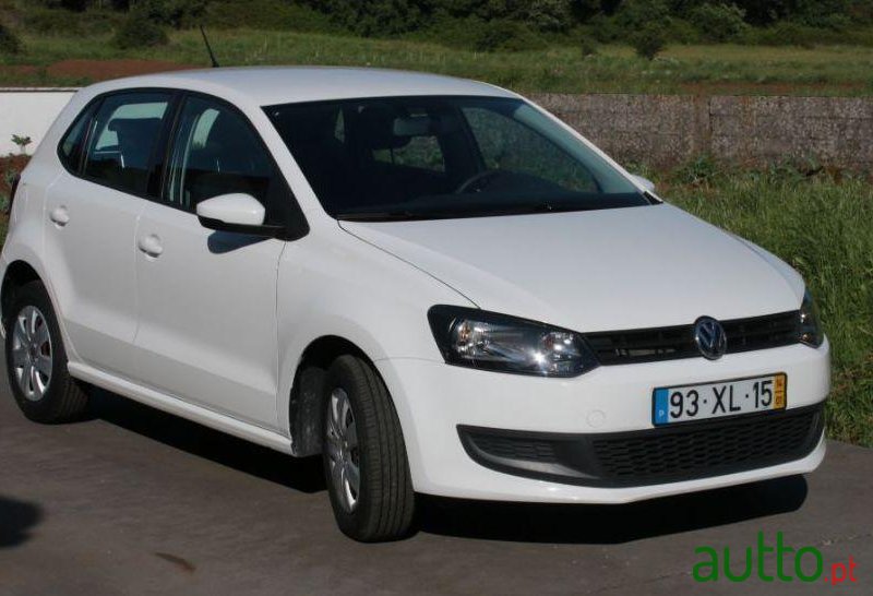 2014' Volkswagen Polo 1.2 Tdi Trendline photo #1