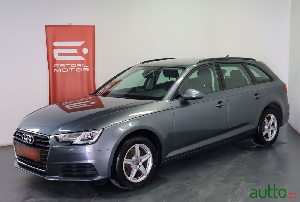 2019' Audi A4 Avant photo #1