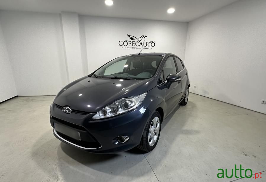 2011' Ford Fiesta 1.4 Tdci Titanium photo #1