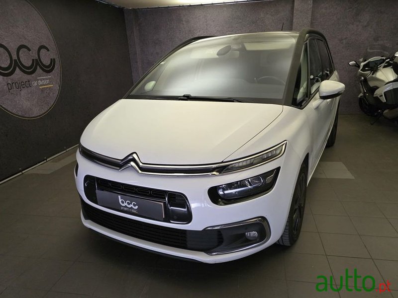 2018' Citroen C4 Grand Picasso photo #2