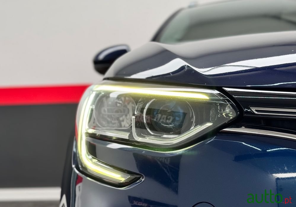 2016' Renault Mégane Sport Tourer photo #3