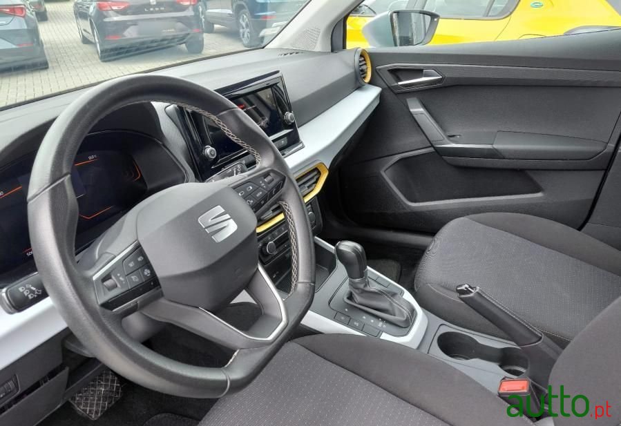 2024' SEAT Arona 1.0 Tsi Style Dsg photo #6