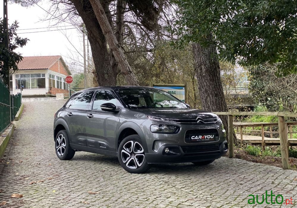 2020' Citroen C4 Cactus photo #1