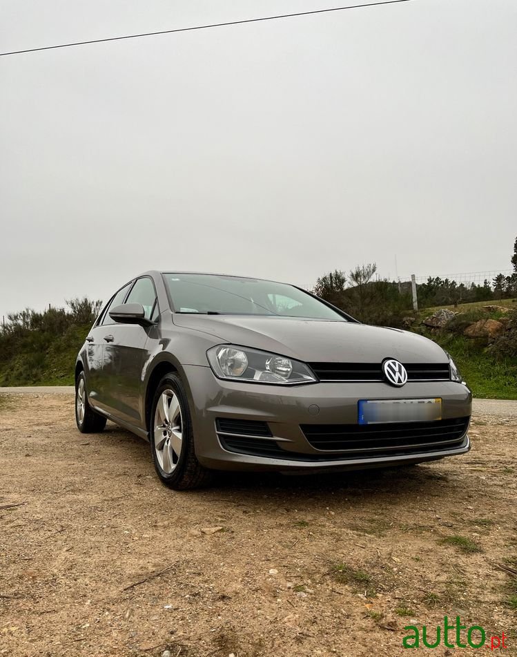 2015' Volkswagen Golf photo #3