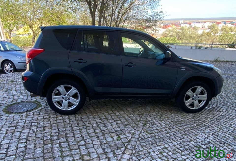 2007' Toyota RAV4 photo #5