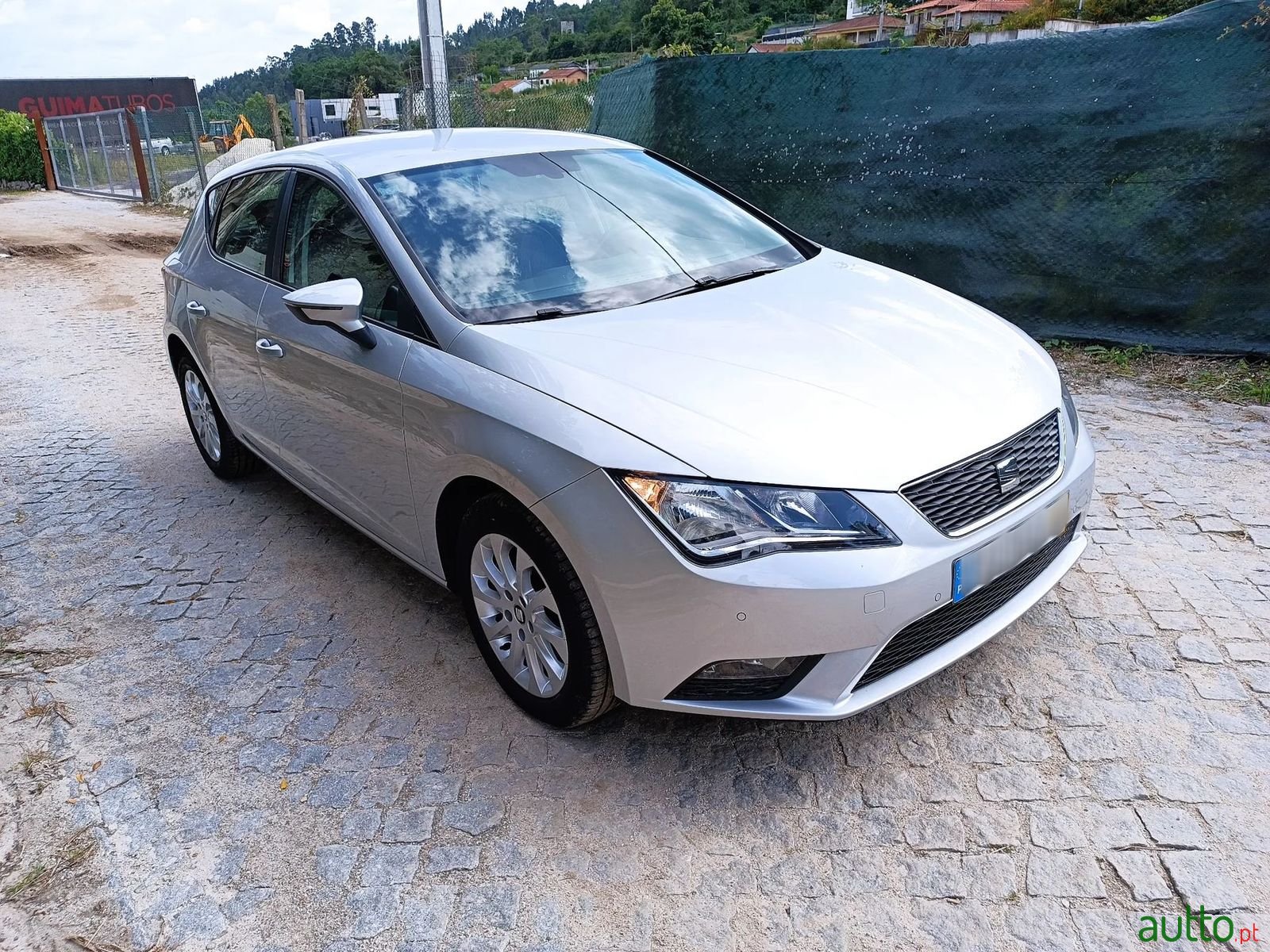 2014' SEAT Leon photo #1