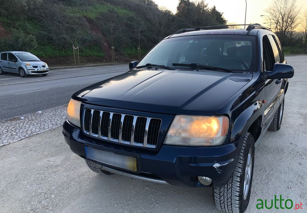 2004' Jeep Grand Cherokee Overland photo #3