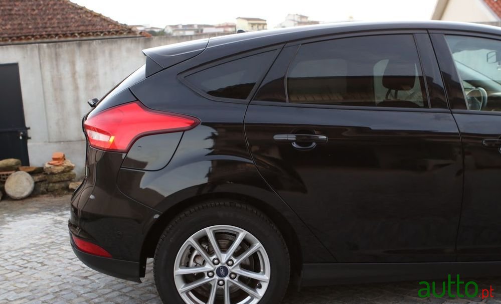 2018' Ford Focus photo #6